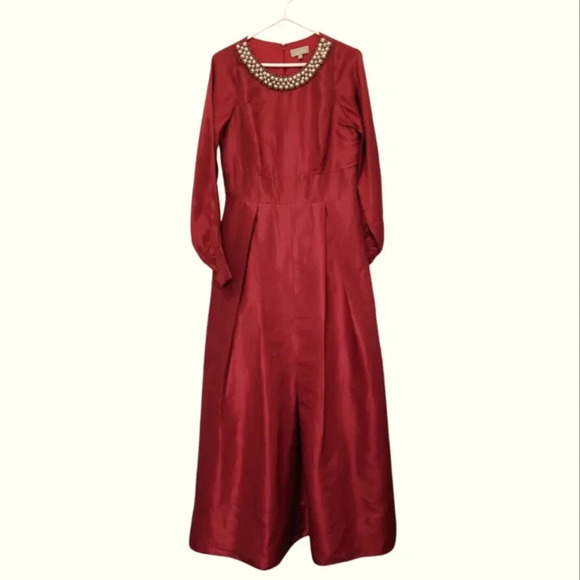 Laura Red Satin Maxi Dress With Pearl Collar size medium - Picture 1 of 3
